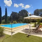 Spacious With Private Pool And Park *