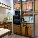 Casa vacanze Spacious With Private Pool And Park