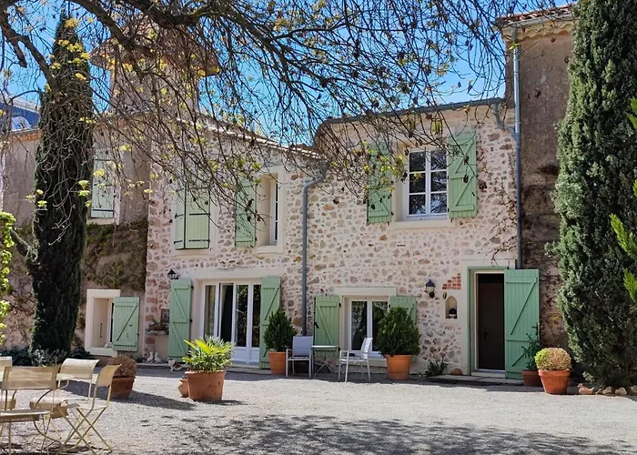 Spacious With Private Pool And Park Ferienhaus Puisserguier