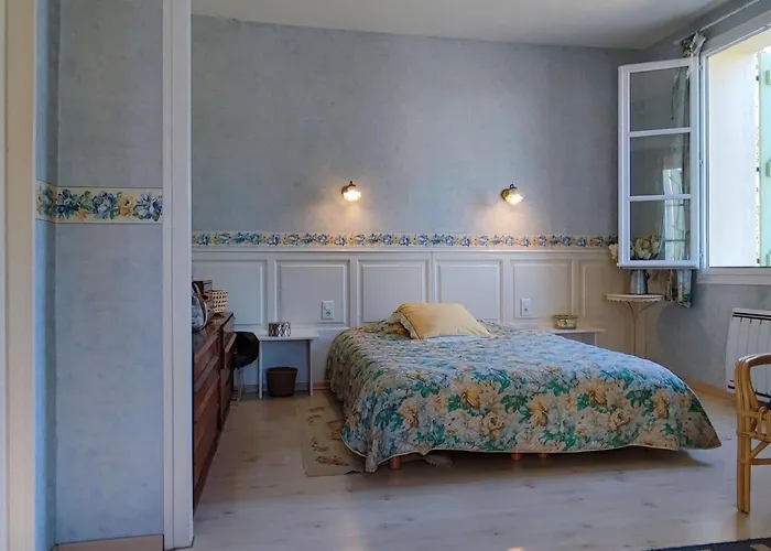 Ferienhaus Spacious With Private Pool And Park Puisserguier