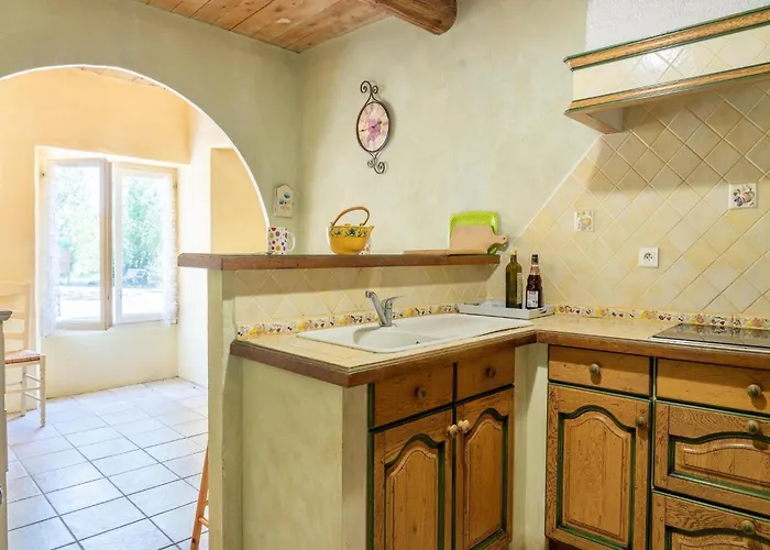 Ferienhaus Spacious With Private Pool And Park
